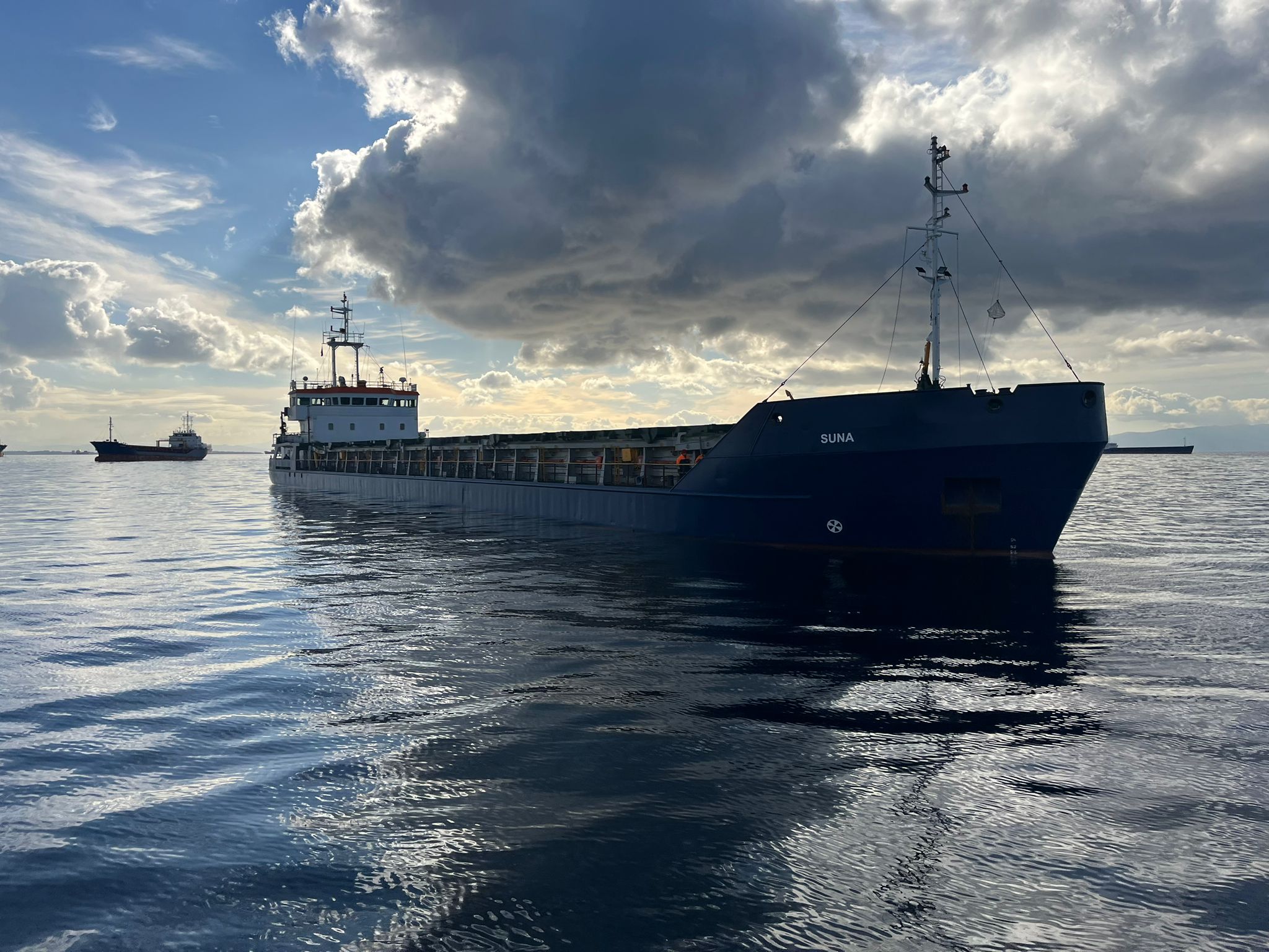 M/V SUNA